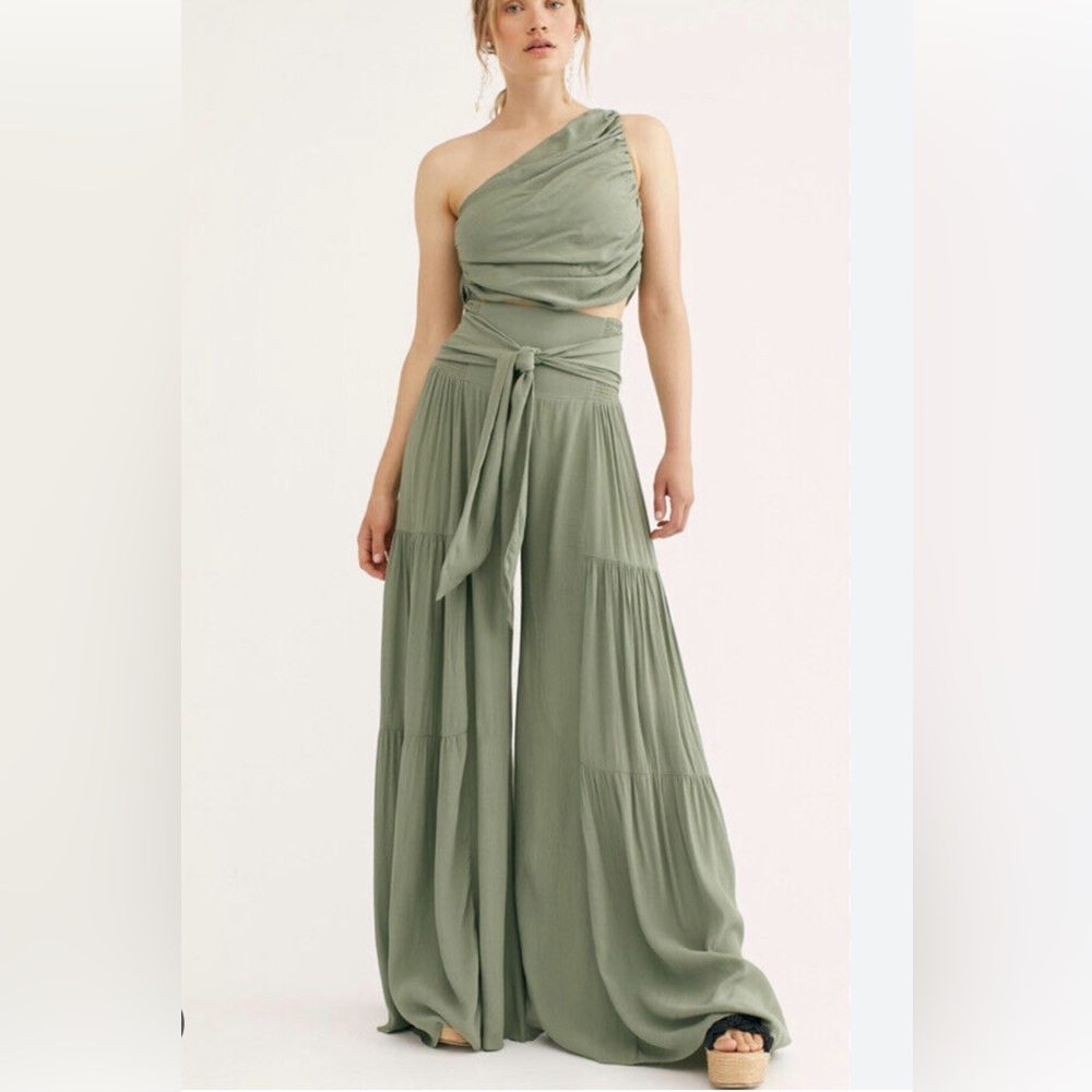 Free people Maggie set Palermo pants and one shoulder crop top
